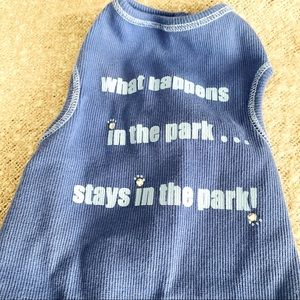 Dog What Happens in the Park ribbed tee size S